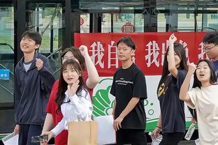 23岁哈兰德已在八项不同赛事中上演过18次帽子戏法，其中英超5次